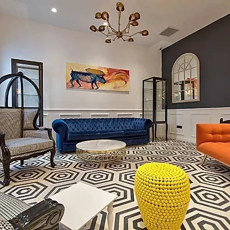Holm Boutique & Hotel 4*