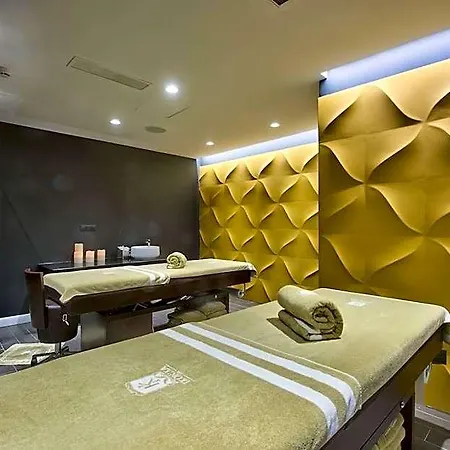 Holm Boutique & Hotel