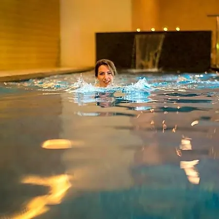 Hotel Holm Boutique & 4*