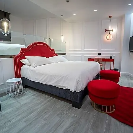 Holm Boutique & Hotel 4*