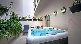 Holm Boutique & Hotel 4*